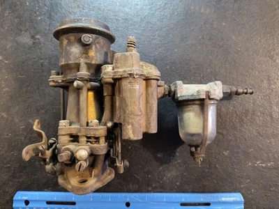 CARTER B&B Vintage Carburetor D6P2; CORE, for Rebuild or Parts - Image 1 of 4