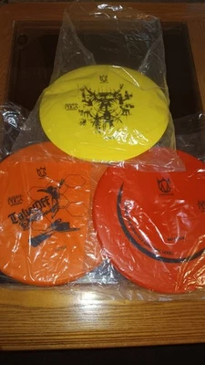 CROWN ME Disc Golf 3 Peice Set Driver Mid Range  Putter BRAND NEW - Image 1 of 4