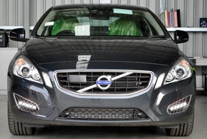 LED-Tagfahrlicht Volvo S60/V60 - Basic Line 36°/11° schwarz - Bild 1 von 3