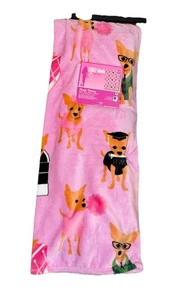 New Legally Blonde Pink Bruiser Woods Chihuahua Dog Throw Blanket 50x70 Movie - Picture 1 of 5