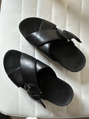Fit Flops Women’s Size 6 Black Leather - Image 1 of 4