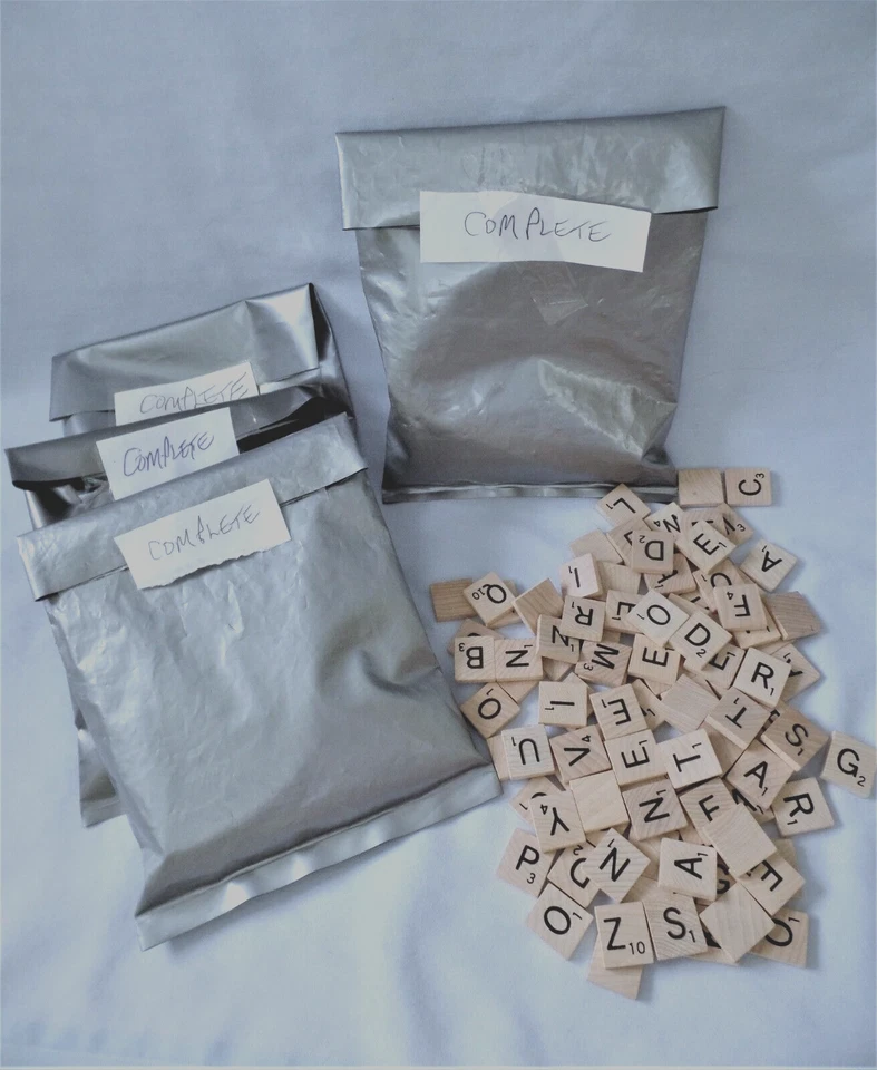 Lote de 4 Juegos Completos (400 en total) Azulejos de Madera Scrabble Reemplazos/Artesanías Foto 1 de 1