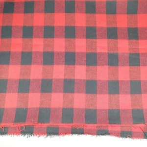 Tessuto FLANELLA di cotone tessuto pesante a quadri rosso e nero quasi 2 iarde x 58" di larghezza - Foto 1 di 5