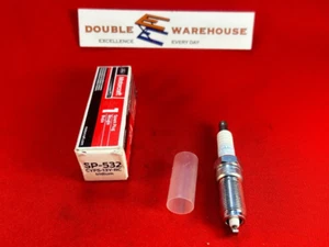 Bujía Ford Motorcraft SP-532 CYFS-13Y-RC NUEVA OEM UNA (1) POR PEDIDO - Imagen 1 de 3