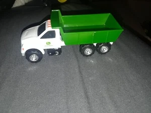 White DUMP TRUCK John Deere  Construction Equipment Ertl  1:64 Scale 4 1/4" long - Picture 1 of 4
