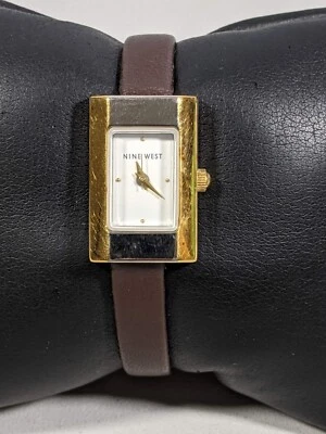 Reloj Nine West Tono Dorado Tono Plata Estuche Rectangular Cuero Marrón Correa 8 Pulgadas Foto 1 de 4