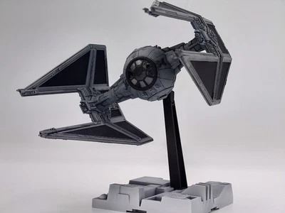 Bandai 1/72 Star Wars TIE Interceptor Built & Painted bk106726t2 - Image 1 of 4