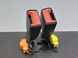 34150327 31351657 aggancio della cintura per VOLVO S60 II (134) D4 34148688 - Picture 1 of 24