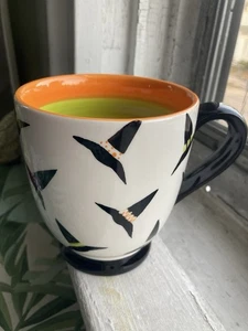 Crate & Barrel Halloween große Kaffeetasse Becher Teetasse Hexen Hut Hexe NEU - Bild 1 von 5
