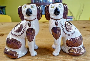 Pair Vintage Staffordshire 6.25" Wally Dogs Mantle Spaniels Brown/White a/f - Picture 1 of 10