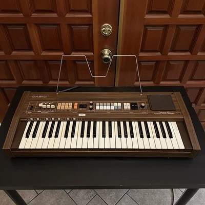 Casio Casiotone 401 Vintage Analog Keyboard 1981 Wood Grain w/ AC Adapter - Image 1 of 4