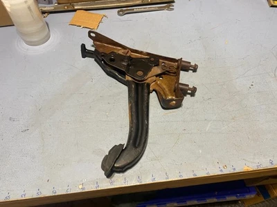 1971 FORD TRUCK EMERGENCY PARKING BRAKE E BRAKE ASSEMBLY LEVER OEM F100 - Image 1 of 4