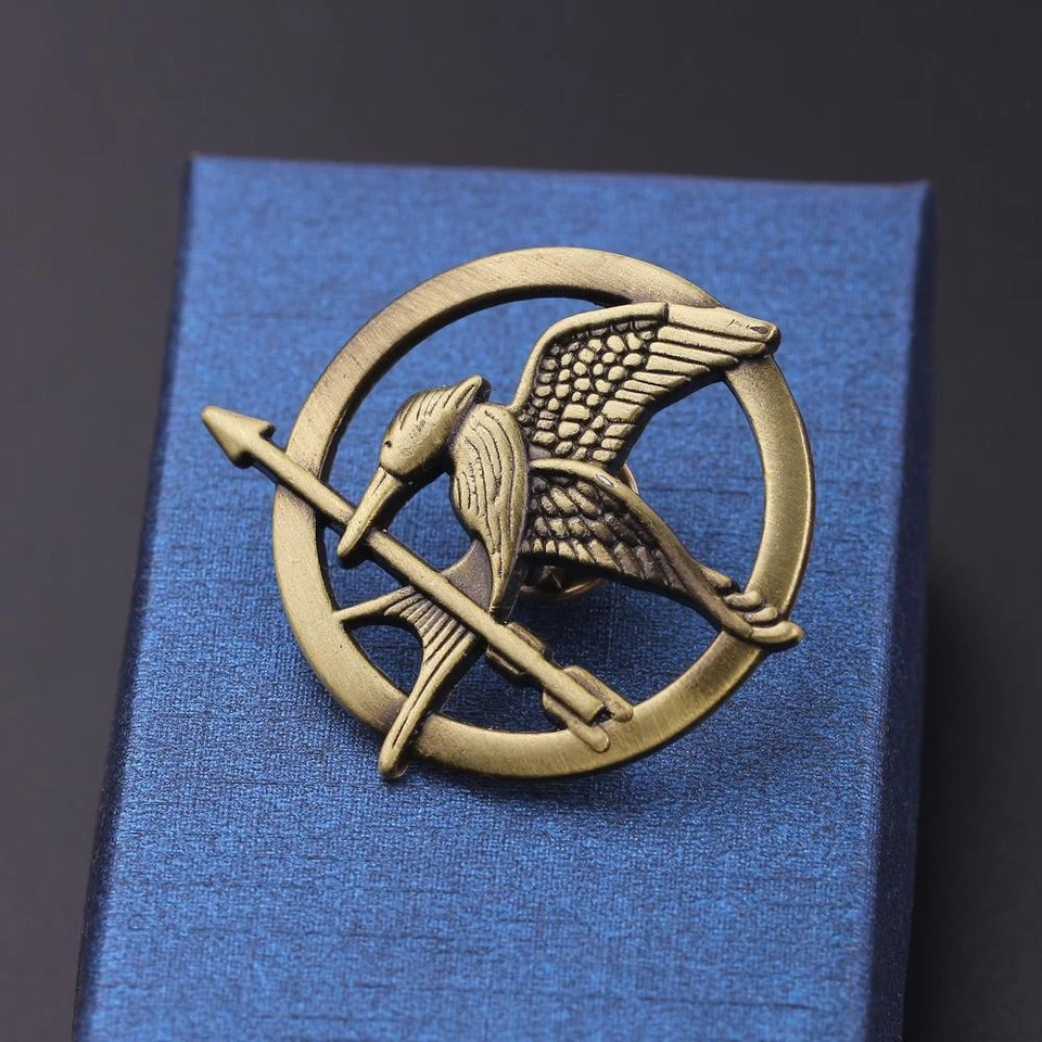 New Hunger Games Mockingjay Logo Brooch Alloy Pin - Gold Colour - Image 1 of 4