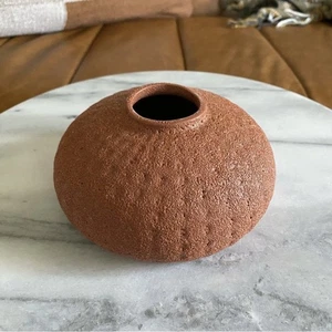 Vaso Boho Ceramica Colore Terracotta Texturizzato Cerchio Poco Profondo - Foto 1 di 8