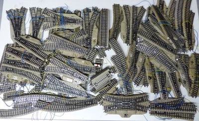 Märklin Over 40 Points and Tracks Bundle from Dismantling Hobbyists Lot HO 1:87 - Image 1 of 4