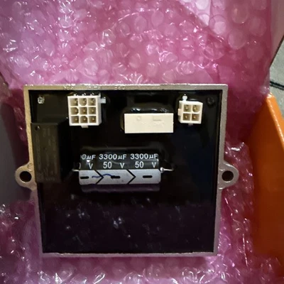 Зарядное устройство для аккумулятора генератора GENERAC 0D1631 2 А 24 В - Изображение 1 из 3