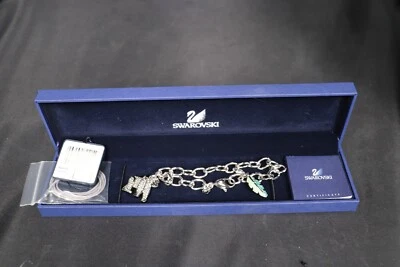 PULSERA SWAROVSKI PLATA CRISTAL 2009 GORILA CHARM 982414 (Nueva) Minorista $180.00 Foto 1 de 4