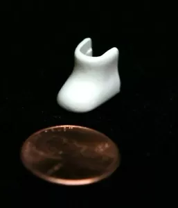 Playmobil Miniature Medical Hospital Child Size Leg Cast - Picture 1 of 1