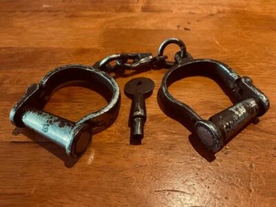 Replica Prison Handcuff Police Restraints (refer 7/13 handcuffs with Key - Image 1 of 4