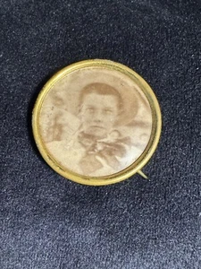 Cowgirl "Your Face" Round Vintage Pinback Photo Button Empire Photo Co. - Bild 1 von 4