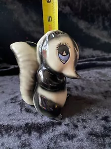 WALT DISNEY'S BAMBI  FLOWER   AMERICAN POTTERY FIGURE  1946 VINTAGE - Picture 1 of 6