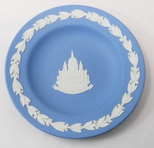 Wedgwood Blue Jasperware Dish St Paul's Cathedral England - Picture 1 of 4