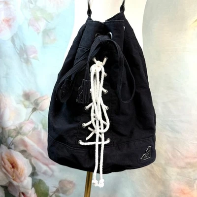 Vintage Y2K Roxy B & W Lace Up Front Cinch Tassel Closure Bucket Style Hobo Bag Foto 1 de 4