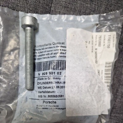 Perno de cabezal de zócalo Porsche/Volkswagen/Audi con cabezal multipunto interior N90990102 Foto 1 de 3