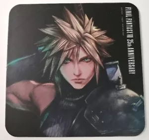 Posavasos de papel Final Fantasy VII 25th Advent Children Cloud Strife Square Enix b - Imagen 1 de 1