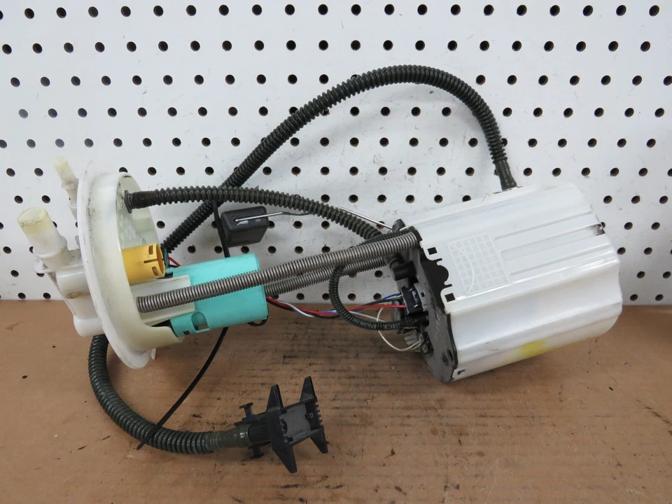 Chevrolet Equinox 2014 bomba de combustible OEM Foto 1 de 2
