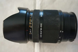Objectif Sony 18-200 f3,5-6,3 monture A pour réflex APSC - Photo 1 sur 5