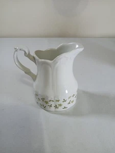 STERLING COLONIAL ENGLISH IRONSTONE J&G MEAKIN, ENGLAND CREAMER, GREEN FLOWERS - Picture 1 of 7