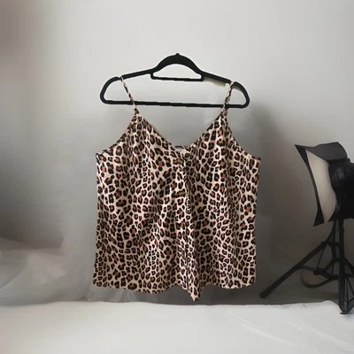 Top camisero con botones y correa de espagueti cuello en V estampado de leopardo XL para mujer Foto 1 de 4