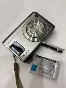 Fujifilm FinePix F31fd 6.3MP 3x Silver Compact Digital Camera Used From Japan - Picture 1 of 3