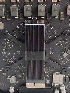 Mac Pro 6,1_UPGRADE_2TB SSD_Latest OS 15_FAST PCIe GEN 3_NVME_OpenCore 2.4 - Afbeelding 1 van 2