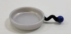 MS) LOL Surprise OMG House of Surprises Dollhouse Replacement Part Frying Pan - Picture 1 of 5