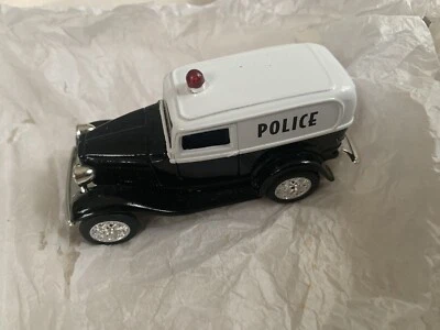 Ertl 1/43 Ford 1932 Panel Delivery Wagon -POLICE - Diecast Model 1976. - Image 1 of 4
