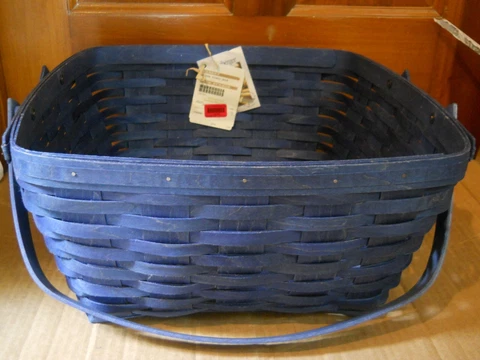 NWT Longaberger 2011 Large SQUARE PICNIC Basket, Royal Blue, VHTF Cover