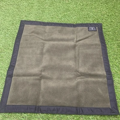 Small Wax canvas sit mat,in carry bag,Olive wax canvas,Olive Fleece - Image 1 of 4