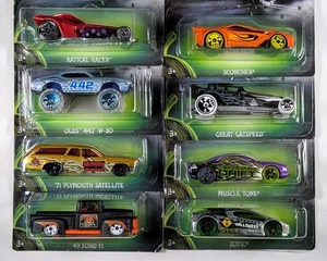 Hot Wheels / Happy Halloween / Complete Set of 8 / 2017 - Picture 1 of 5