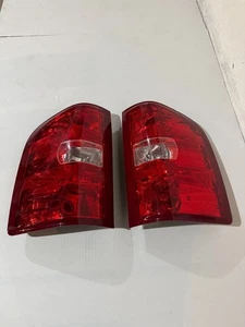 Juego de 2 luces traseras traseras izquierda derecha derecha 08-13 OEM 320127 A1 320128 A1 - Imagen 1 de 17