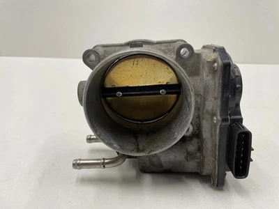 Válvula de acelerador gasolina/electricidad Lexus RX 450H 2011 2203031030 NAB29193 Foto 1 de 3