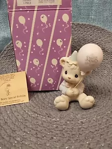 Vintage Precious Moments Birthday Have A Berry Special Birthday Figurine Box - Picture 1 of 14