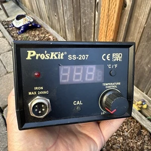 Pro'sKit SS-207Temperature Controlled Digital Soldering Station - Picture 1 of 7