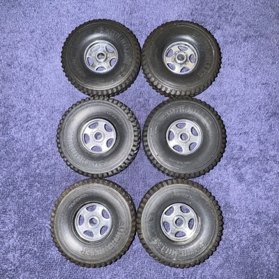 JUEGO DE 6 LLANTAS Y NEUMÁTICOS SMITH MILLER B MACK SCRIPT VINTAGE AÑOS 50 (BONITO) Foto 1 de 4