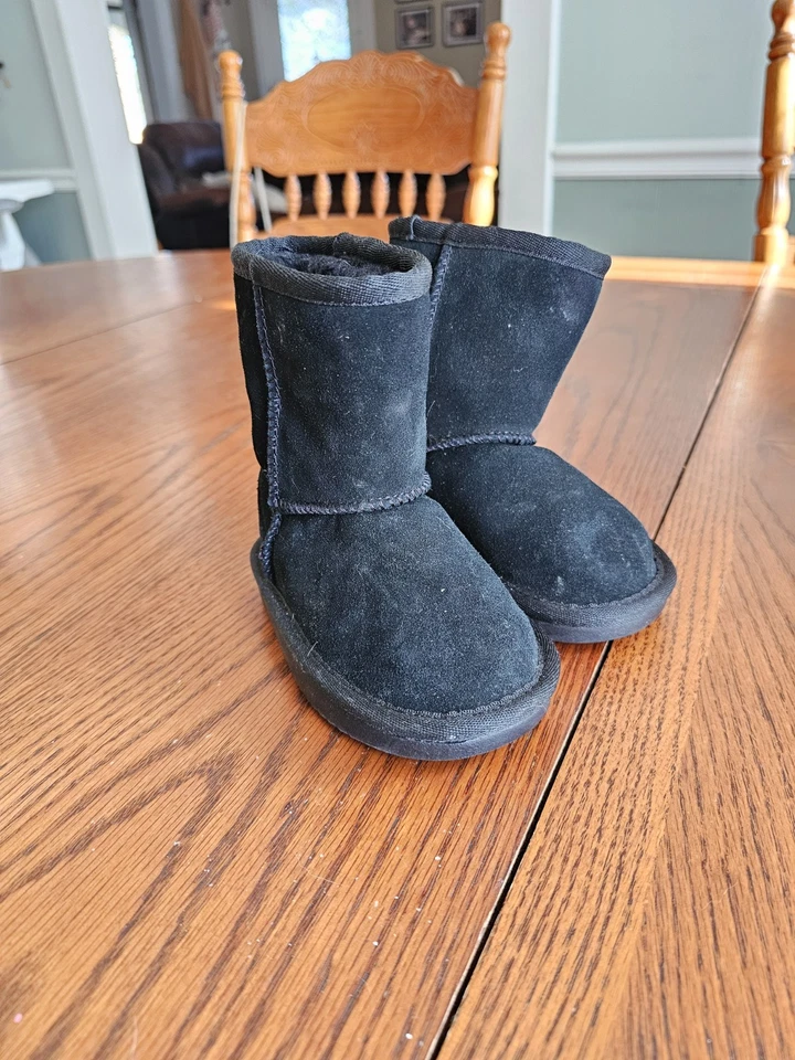 BOTAS DE GAMUZA NEGRAS KOOLABURRA BY UGG NIÑO PEQUEÑO Bebé Talla 5 Foto 1 de 4