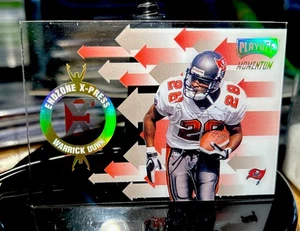 1998 Playoff Momentum Retail #R27 GOLD Warrick Dunn Endzone X-press Buccaneers - Picture 1 of 4