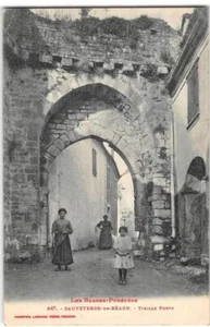 Les Basses-Pyrenees Sauveterre-de-Béarn France Women Girl 1919 Antique Postcard - Picture 1 of 2
