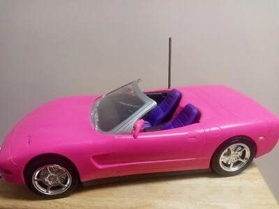 Barbie Corvette Convertible Coche RC Muñeca Rosa Mattel P3494 Luces Funciona, Sin Control Remoto Foto 1 de 4