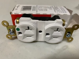 New Legrand PT8300W Hospital Grade 20A 125V NEMA 5-20R Straight Blade Receptacle - Picture 1 of 4